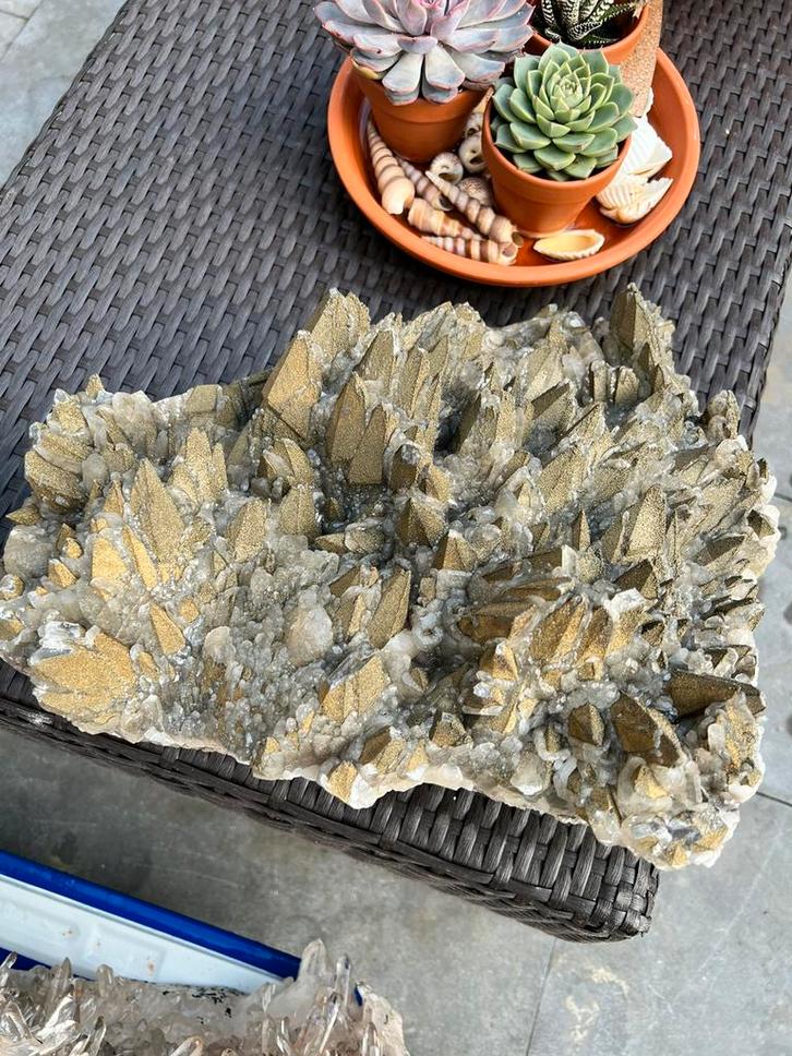 prachtig calciet met pyriet cluster, Verzamelen, Mineralen en Fossielen, Ophalen of Verzenden
