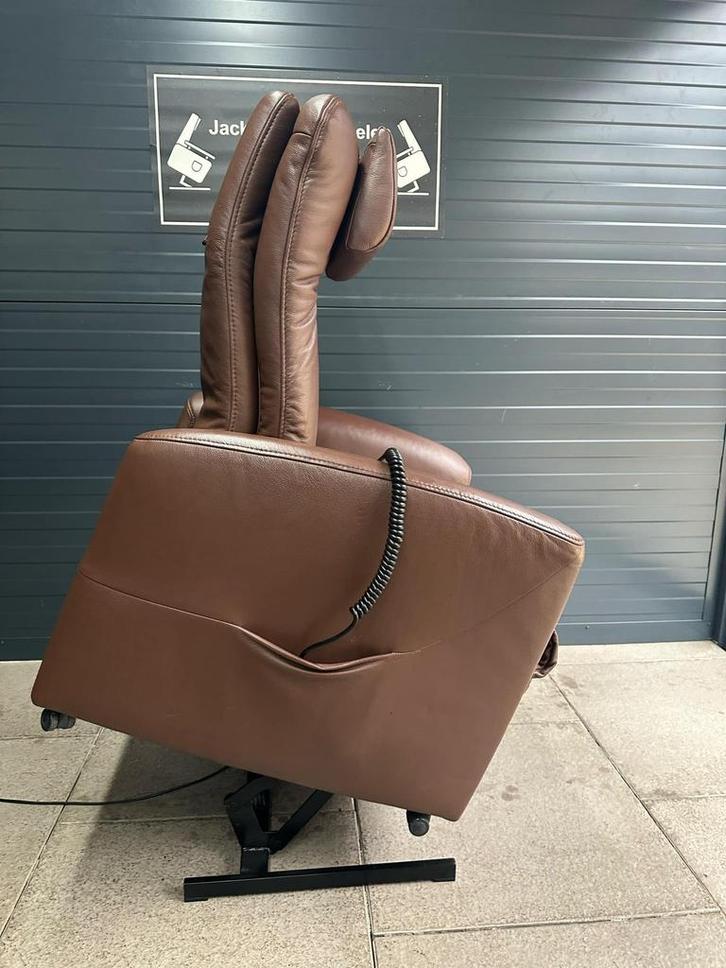 Sta op stoel, Huis en Inrichting, Fauteuils, Zo goed als nieuw, Leer, 50 tot 75 cm, Minder dan 75 cm, Ophalen