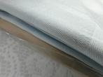 Nieuw zacht blauw tafelkleed 150 x 130 damast, Ophalen of Verzenden, Nieuw, Rechthoek