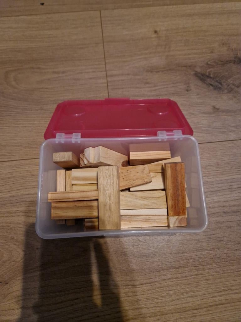 Houten jenga bouw blokjes, Ophalen of Verzenden, Zo goed als nieuw, Vijf spelers of meer, Hasbro