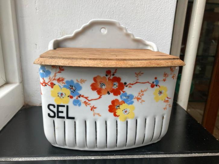 Vintage Porceleinen Zoutvat met Bloemen, Antiek en Kunst, Antiek | Keukenbenodigdheden, Ophalen of Verzenden