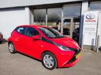 Toyota Aygo 1.0 VVT-i x-now Limited | Airco | Cruise Control, Voorwielaandrijving, 12 maanden, Gebruikt, Euro 6