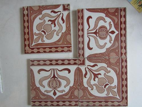 een set leuke antieke randtegels met hoeken., Antiek en Kunst, Antiek | Wandborden en Tegels, Ophalen of Verzenden