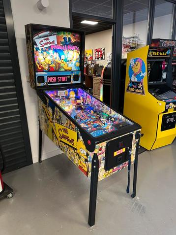 Prachtige flipperkast Stern The Simpsons Pinball Party beschikbaar voor biedingen