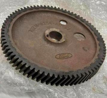 Nokkenas tandwiel nokken-as tand-wiel Ford 702 M 6256AD AD beschikbaar voor biedingen