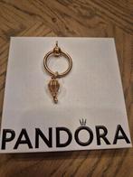 Pandora bedel + O-hanger, Glas of Kristal, Pandora, Ophalen of Verzenden, Zo goed als nieuw
