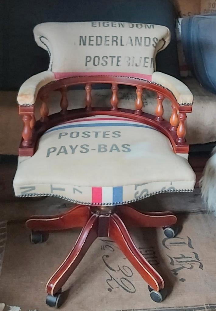 captain chair, Antiek en Kunst, Antiek | Meubels | Stoelen en Banken, Ophalen