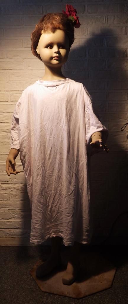 * Oude kleine etalagepop* 115 cm vintage, Antiek en Kunst, Curiosa en Brocante, Ophalen