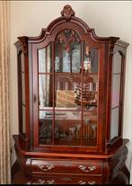 Antieke notenhout vitrine kast, Ophalen, Gebruikt, 100 tot 150 cm, Noten Houten Antieke vitrine kast