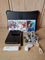 Wii + 3 games + balance board, Ophalen of Verzenden, Gebruikt, Met 1 controller, Met games
