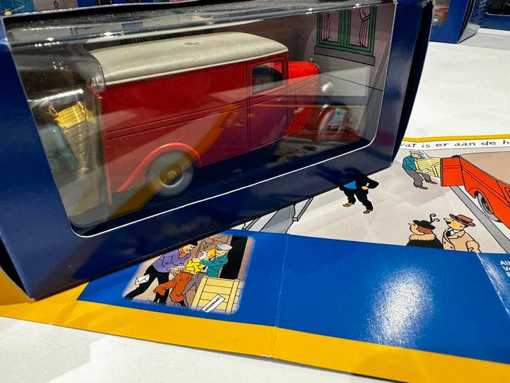 Kuifje auto 1:43 bestelbusje uit geheim van de eenhoorn, Verzamelen, Stripfiguren, Zo goed als nieuw, Beeldje of Figuurtje, Kuifje