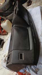 Dashboard golf mk1 donkerbruin, Ophalen