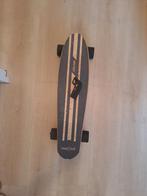 Elektrische skateboard doet goed 15km per uur met oplader, Sport en Fitness, Skateboarden, Ophalen of Verzenden, Zo goed als nieuw