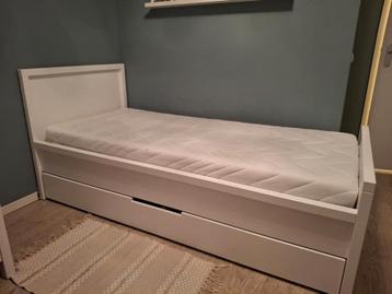 Eenpersoons bed / Bopita / 90 x 200 cm beschikbaar voor biedingen