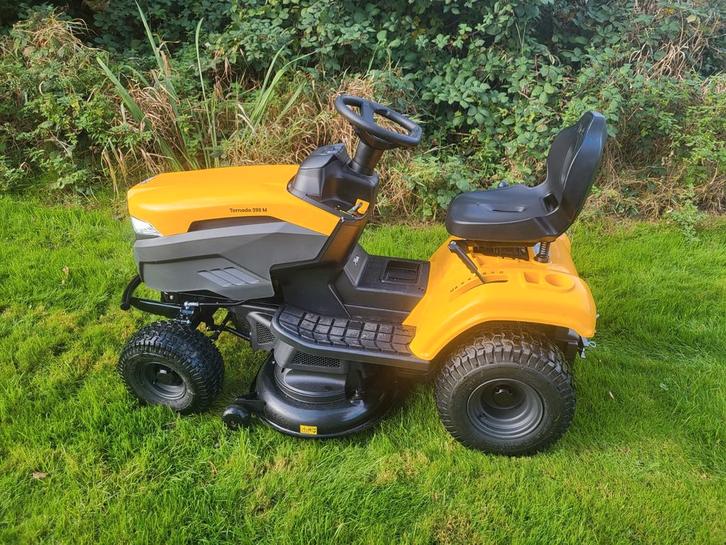 Stiga Tornado 398M 2025 versnellingen, Tuin en Terras, Zitmaaiers, Zo goed als nieuw, Ophalen