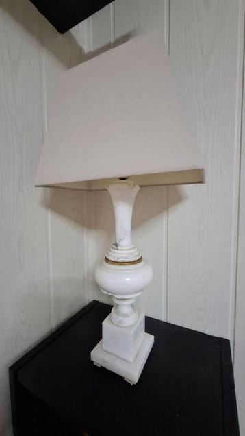 Mooie marmer/albast lamp - 40cm beschikbaar voor biedingen