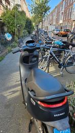 SUPER ONDERHOUDEN SEGWAY 4 JAAR OUD., Fietsen en Brommers, Snorfietsen en Snorscooters, Ophalen of Verzenden, Zo goed als nieuw