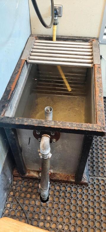 Waterbak beschikbaar voor biedingen