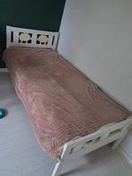 Peuterbed met matras - Abbenes, Huis en Inrichting, Slaapkamer | Bedden, Kindermeubels, Wit, Zo goed als nieuw, Hout