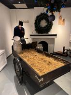 Nostalgische bakfiets met melkbussen, weegschaal en kazen, Ophalen, Gebruikt, Goederen, Overige merken