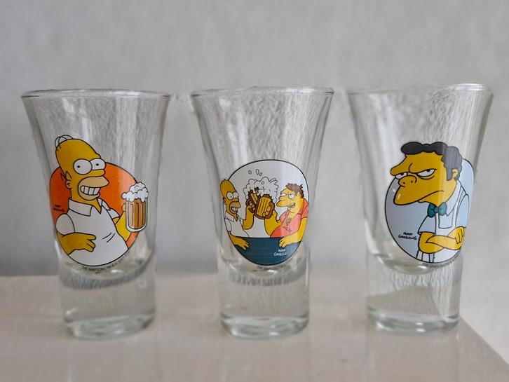 Drie glaasjes met opdrukken uit The Simpsons, Verzamelen, Glas en Borrelglaasjes, Zo goed als nieuw, Borrel- of Shotglas, Ophalen of Verzenden