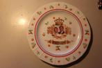 804t - bord - koning willem-alexander / koningin maxima - 30, Ophalen of Verzenden, Gebruikt, Servies