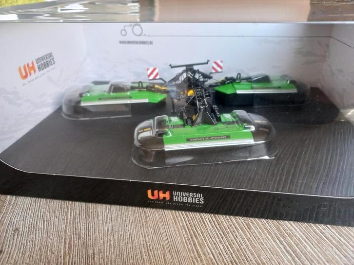 Deutz Trippelmaaier's Set UH, Hobby en Vrije tijd, Modelauto's | 1:32, Nieuw, Tractor of Landbouw, Universal Hobbies, Ophalen of Verzenden