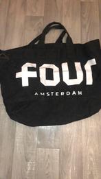 Four tas, Ophalen