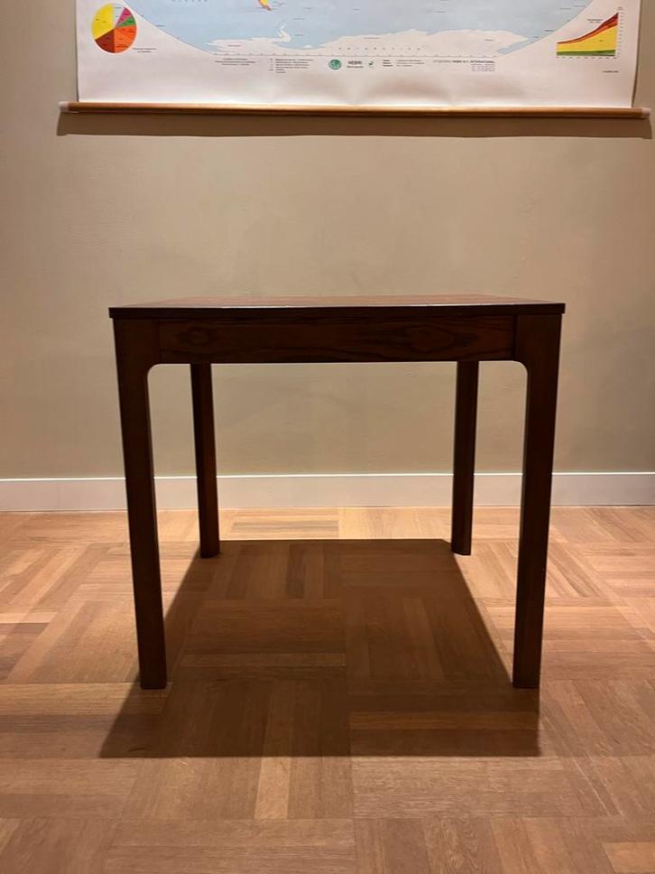 Ikea Uitklaptafel - Zo Goed Als Nieuw!, Huis en Inrichting, Bureaus, Zo goed als nieuw, Bureau, Ophalen