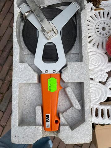 Landmeter beschikbaar voor biedingen