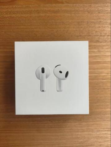 Apple AirPods 4, nieuw en ongebruikt beschikbaar voor biedingen