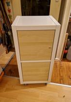 Ikea 2-vaks kast Kallax met deurinzetten en wieltjes., Ophalen, Gebruikt