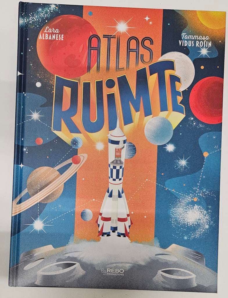 Lara Albanese - Atlas Ruimte, Ophalen of Verzenden, Zo goed als nieuw, Lara Albanese