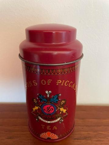 Thee blikje Vintage Jacksons of Piccadilly Tea beschikbaar voor biedingen