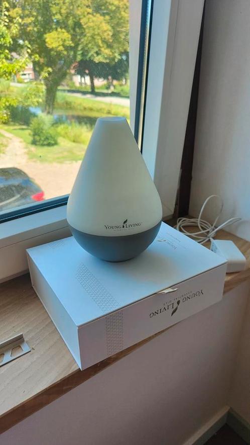 Young Living diffuser met oliën, Witgoed en Apparatuur, Luchtbehandelingsapparatuur, Zo goed als nieuw, Luchtreiniger, Ophalen of Verzenden