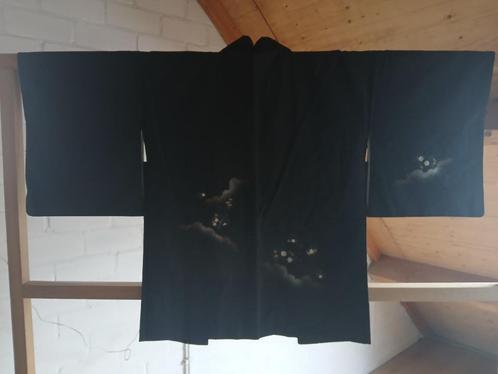 Traditionele Japanse Kimono haori jasje black cloud gold, Antiek en Kunst, Antiek | Kleding en Accessoires, Ophalen of Verzenden