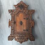 klein, antiek houten hangkastje  ( Duits? ), Ophalen