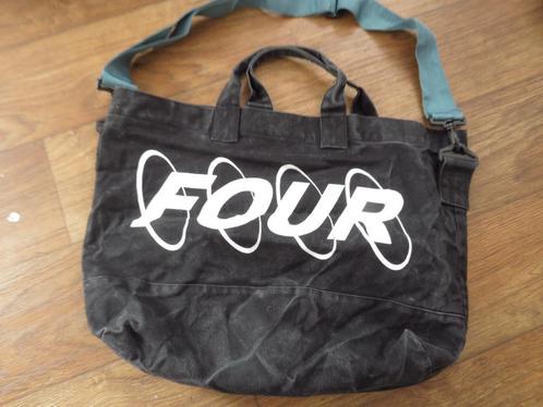zwarte tas van Four Amsterdam, Sieraden, Tassen en Uiterlijk, Tassen | Schoudertassen, Gebruikt, Overige merken, Zwart, Ophalen of Verzenden