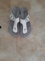 slippers, Slippers, Wit, Ophalen of Verzenden, Zo goed als nieuw