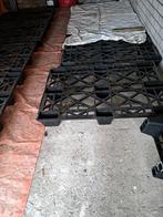 Kunstof  pallets, Ophalen, Kunststof