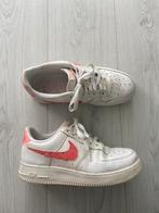 Nike Air Force 1 Low '07 "love for all" maat 40, Wit, Nike, Ophalen of Verzenden, Sneakers of Gympen