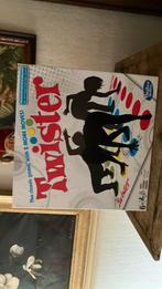 Twister, Hobby en Vrije tijd, Gezelschapsspellen | Bordspellen, Ophalen, Zo goed als nieuw