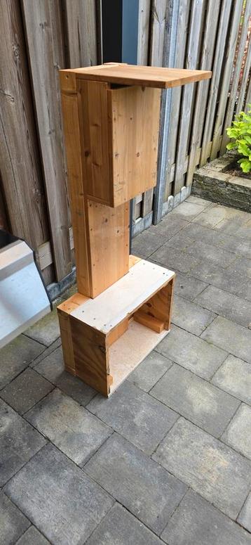 Houten stellage/bak gebruikt voor race stoel