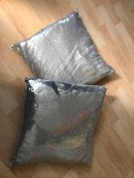 2x Zilveren Pailletten Kussens 40x40cm, Ophalen of Verzenden, Gebruikt, Grijs, Vierkant