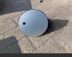 Tankklep Ford Fiesta mk5,

kleur: moondust silver, Ophalen of Verzenden, Gebruikt, Links, Ford