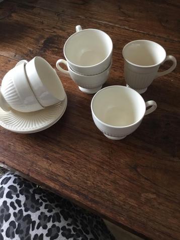 Wedgwood kopjes en schotels - Zo goed als nieuw! beschikbaar voor biedingen