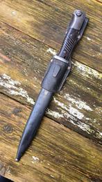 Duitse WO2 K98 bajonet met houder, Verzamelen, Ophalen of Verzenden, Duitsland, Mes of Dolk