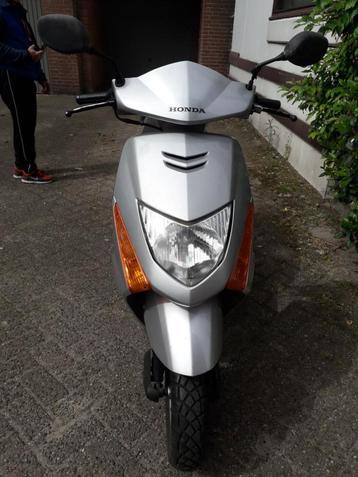 Honda SCV100 Lead beschikbaar voor biedingen