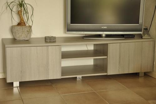 TV meubel met 2 deuren, Huis en Inrichting, Kasten | Televisiemeubels, Zo goed als nieuw, Minder dan 100 cm, 100 tot 150 cm, 25 tot 50 cm
