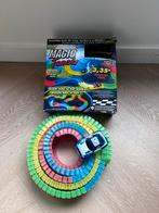 Magic Tracks Racebaan - 220 Delen - Zo Goed Als Nieuw!, Gebruikt, Zelf te bouwen, Elektrisch, Ophalen